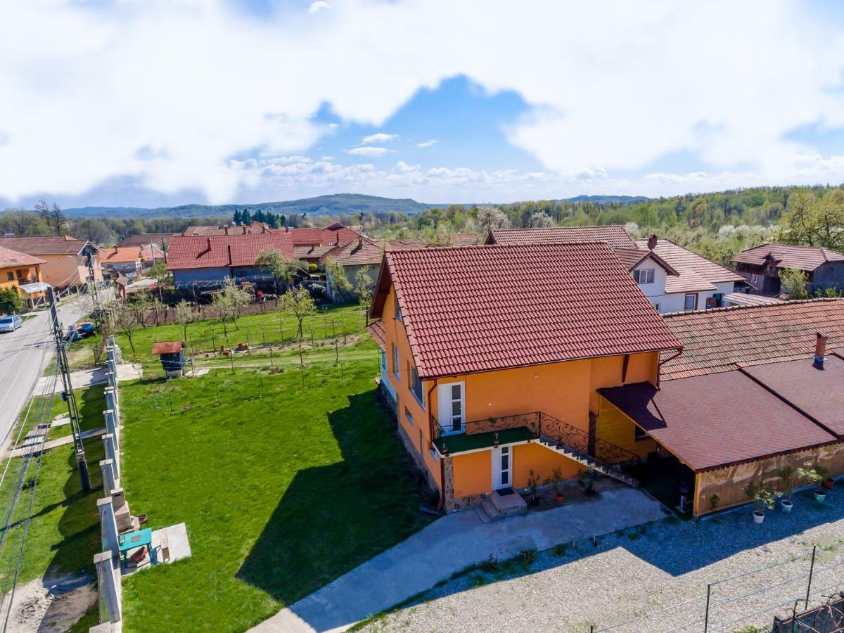 Casa De Vacanta Jeny Novaci-Străini 외부 사진